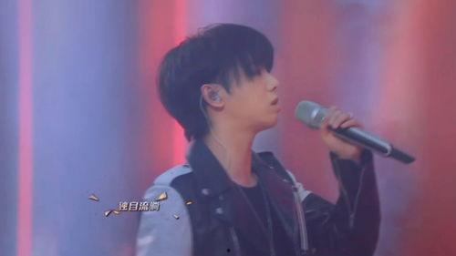 娱乐爆料华晨宇唱歌,现场歌声震撼全场
